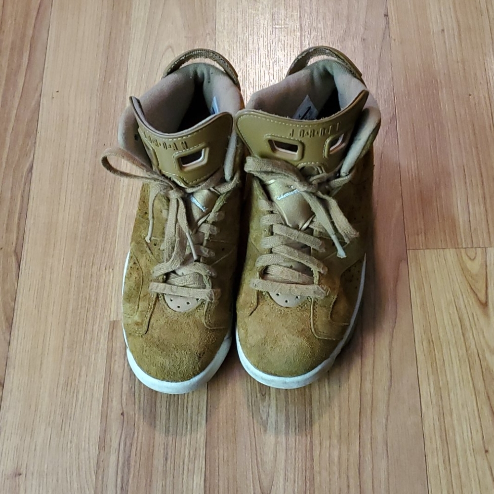 Youth Shoes size 4Y
